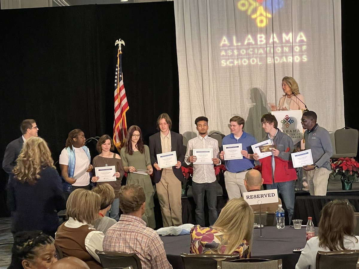 ttidmore1's tweet photo. Advancing Autauga County! State recognition https://t.co/F5zD3NpGlJ