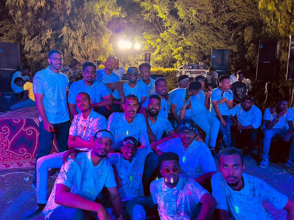 Dirdere's tweet photo. الجاي بحصل كلو خير 💛🙏
اتصالات منظر وشكل 💛🔥 https://t.co/vnUANQBGHW