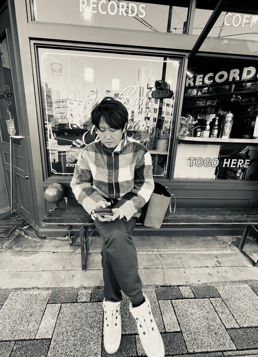 今日も一日ありがとうございました。奥さんと一緒に美味しいご飯を食べて、おしゃべりして笑って、カフェでソイラテをテイクアウトして飲んで幸せな一日でした。

感謝！感謝！感謝！

これからも小さな幸せを当たり前と思わない生活をしていきます。