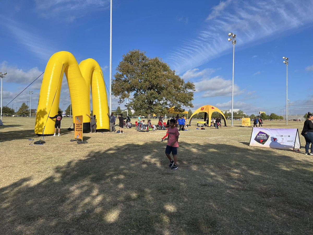 BrewcoMarketing's tweet image. It’s time to grab a McDonald’s coffee and watch @ussoccer take on the #Netherlands in the @FIFAWorldCup.

Our #foodtrucks, #mobilestages, #imax, and more can add to any #watchparty. 

#fifaworldcup #USA #experientialmarketing