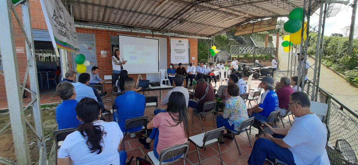 📣 #EnEsteMomento Inicia nuestro 4️⃣ #EncuentroCiudadano y la Rendición de Cuentas de la <a href="/ContraloriaBga/">ContraloríaBga</a> 📣 en la I.E. Oriente Miraflores Sede F