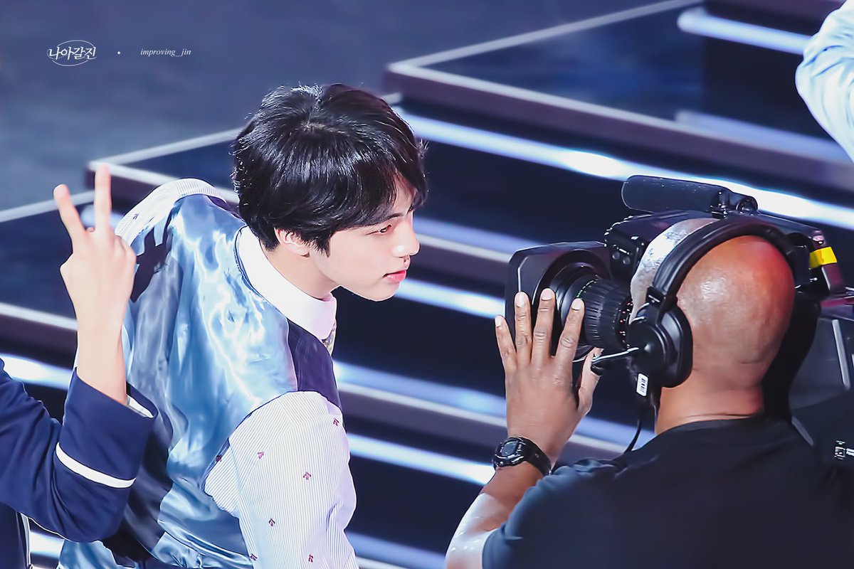 나아갈진🎗️ tweet media