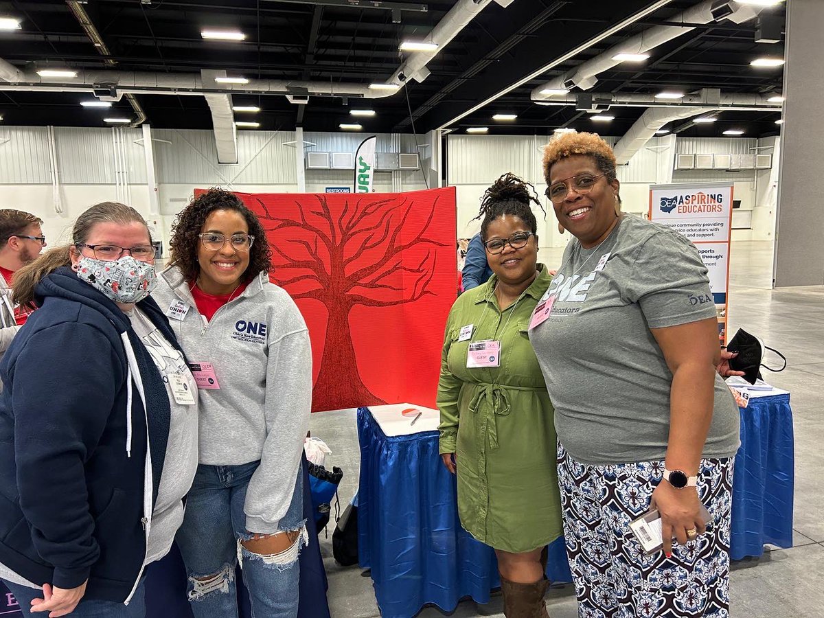 OHneweducators's tweet photo. 📍Columbus, OH— We’re at the Ohio Education Association Representative Assembly today!  Stop by our table in Hall B to leave an encouraging message for fellow members on ONE Tree of Knowledge. Be sure to enter to win our grand prize basket!! 💙
#ValueOhioEducators #educators #oh https://t.co/ZbM90JUdCX