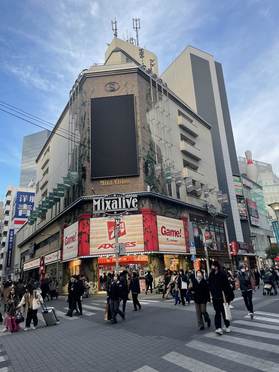 dongrikko_SDD's tweet photo. パフェ美味しかったです!
#AKB48お料理選抜cafe
#LiveCafeMixa
#AKB48 https://t.co/uPUg57xQ9s
