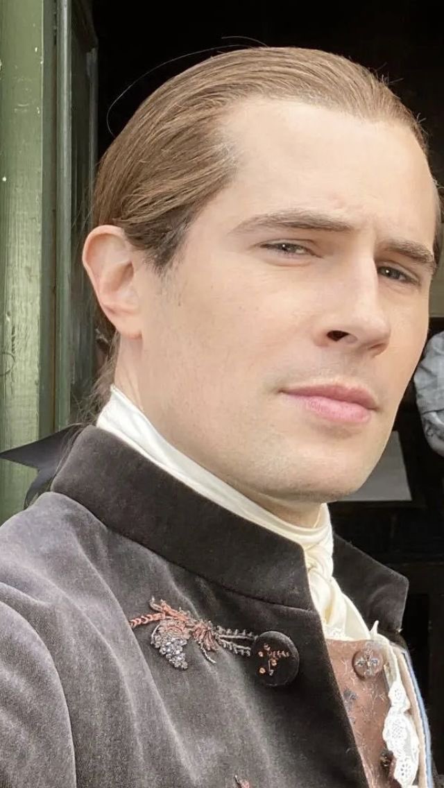 nasabuf's tweet photo. #lovehim #davidberry #tohearandbeheard #brilliant #humble #kind #gracious #witty #fun #respected #extraordinarilytalented #mosttalented #incrediblytalented #actor #singer #sexiestmanalive, inside/out #keepcalm #australian #whataman #mightyfineman #magnificent #remarkableman https://t.co/fFQg3Ce9tC