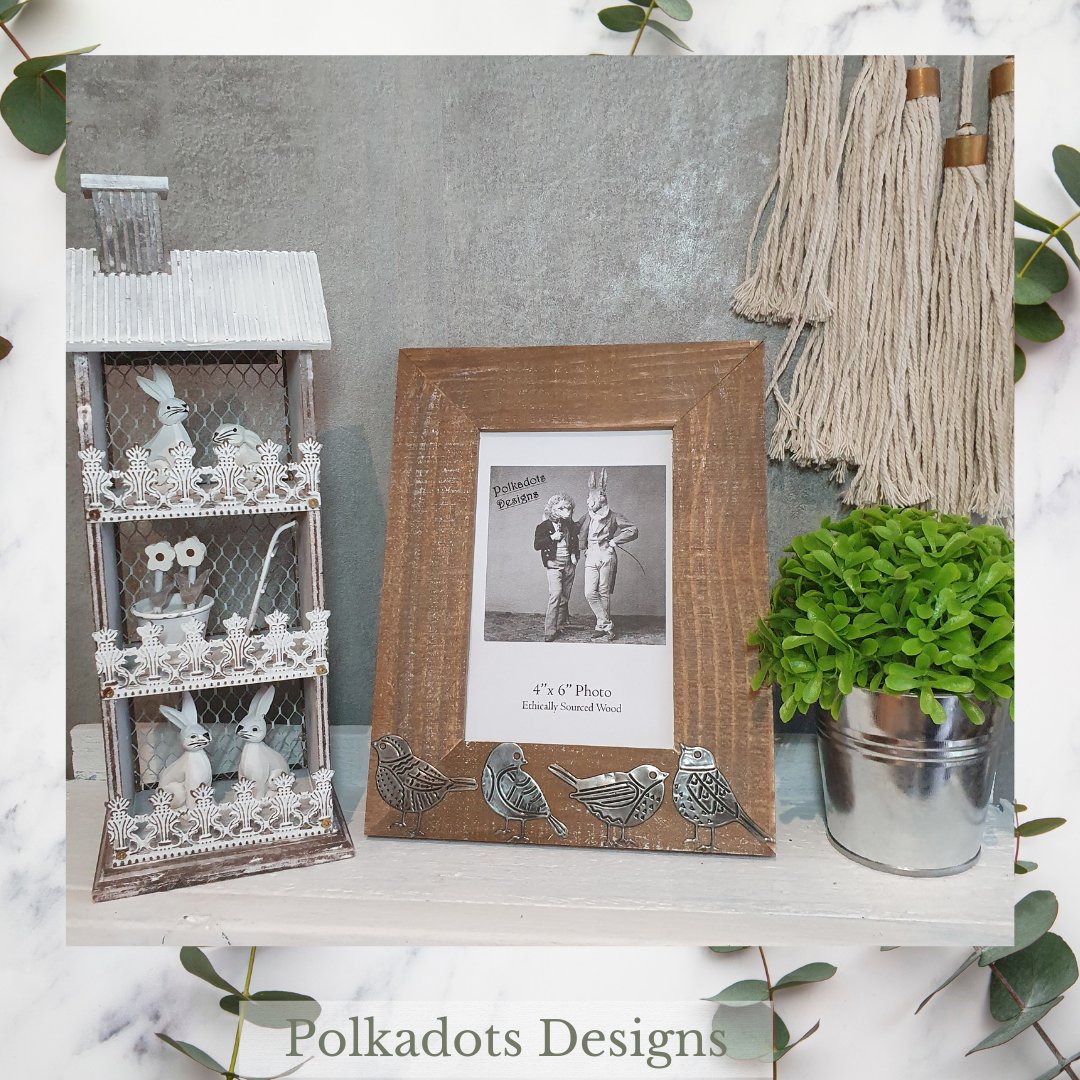 Polka_design's tweet photo. Standing Bird Photo Frame, 6” x 4”, Robin / Swallow.
https://t.co/tixHhuCkHp
#christmasgift #christmasgiftsideas #giftforchristmas #picture #frame #wood #photos #bohostyle #rusticboho #bohodecor #rusticdecor #photo #handmade #homedecor #etsy #birddecor #smallbusinesses https://t.co/RO0MkhIq5H