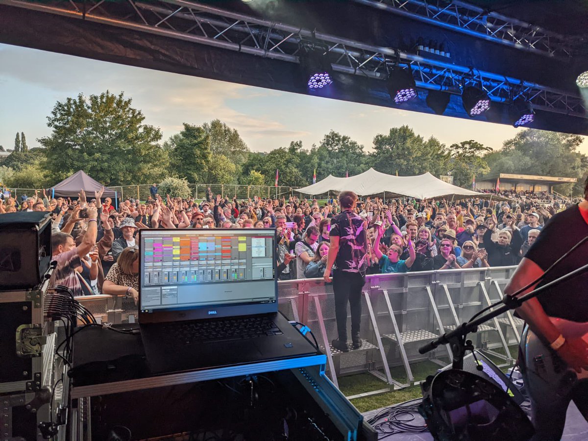 ApolloJunction's tweet photo. HOW LUCKY ARE WE?! 
Getting to play in front of people like you. Going from headline shows to about 7 people in 2019… to 700+ people in 2022 and the thousands at festivals. 

Thanks for being a part of this journey 👏 https://t.co/hKbXQcWDSH