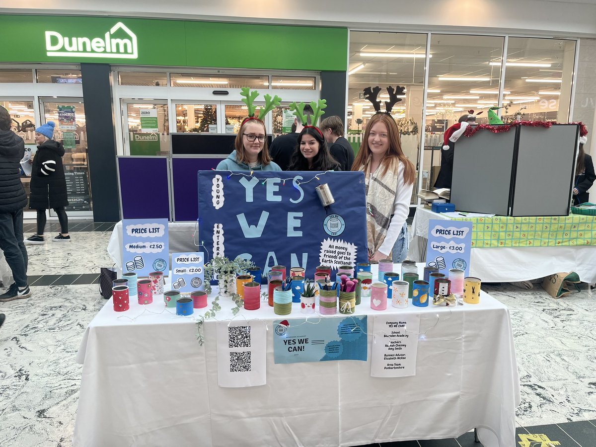 Our amazing Young Enterprise team are all set up to sell their sustainable cans at <a href="/ClydeShopping/">Clyde-ShoppingCentre</a>! Come along to see what they have to offer #YesWeCan ♻️🤩