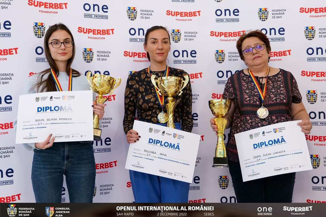 IrinaBulmaga's tweet photo. Took the 1st prize among women at the Romanian International Rapid Open yesterday!

#chess #WomenInChess #Romania #Sebes https://t.co/zWBBkNBnuW