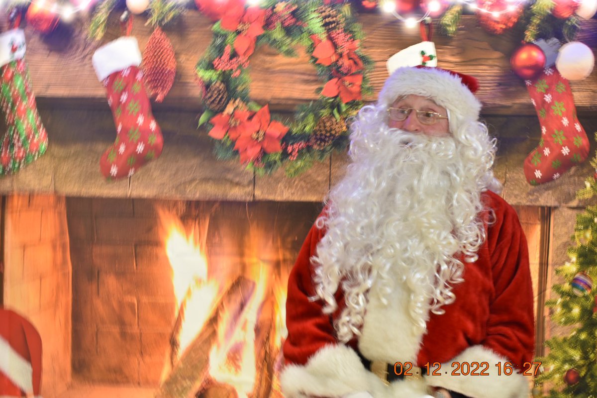 🎄 Thank you Father Christmas for bringing joy to the children of <a href="/stwilfridrc/">St Wilfrid's</a>    🎄

🎅 @MrsGregory6 x 🎅