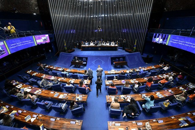 portalcontabeis's tweet photo. Impostos: projeto que simplifica pagamento avança na Câmara https://t.co/q1Fe68egII https://t.co/FW9GVdljE2