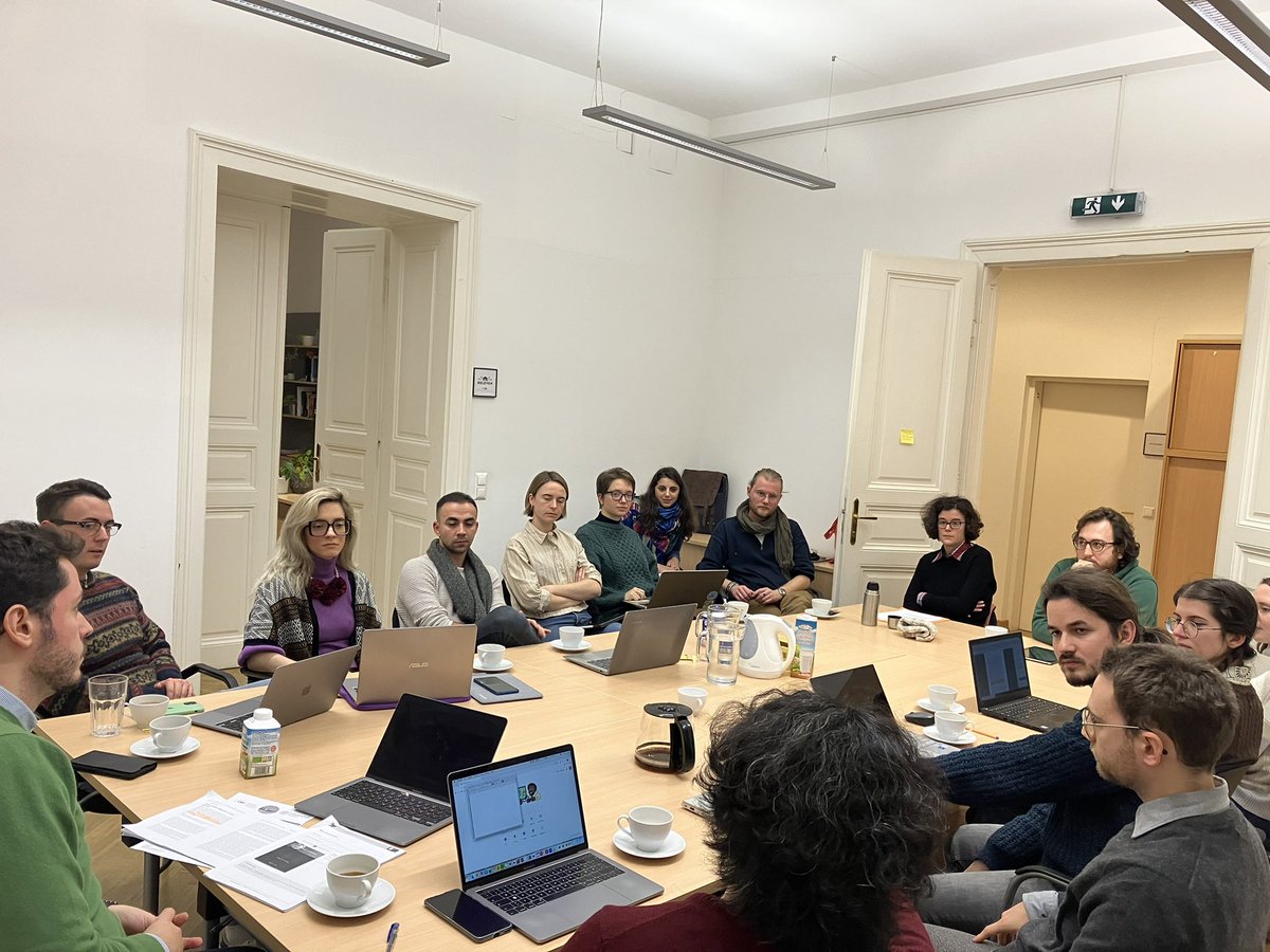 o_aleksandros's tweet photo. Yesterday, the first out of three reading sessions of this academic year: the members of @dshcs_univie and @medstudCEU @ceu_cems in a lively and productive discussion on ‘Romanness’ as a cultural and/or ethnic identity in Byzantium, hosted at @univienna. Stay tuned! 👌📖🎄 https://t.co/1DpPhAhtAy