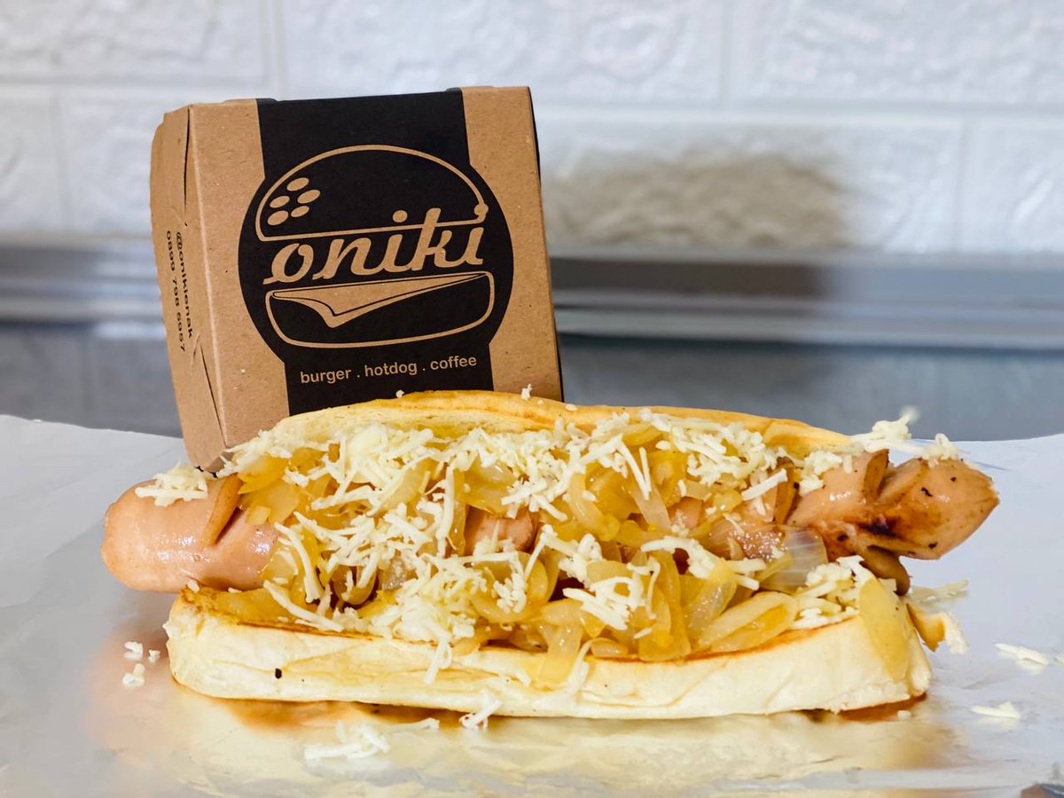 OnikiBurger's tweet photo. VOLCANO SMASHED HOTDOG
"long and big so...satisfying"
Look at this! Oniki, Serpong on GoFood. https://t.co/6GEKv4nXN4

#kulinertangsel 
#kulinerbsd
#bsdcity
#kulinertangerang
#kulinerpamulang
#kulinerciputat
#infokulinerbsd 
#kulinerserpong 
#jajanbsd 
#jajantangsel
#bsdcommunity https://t.co/tofrqONobR