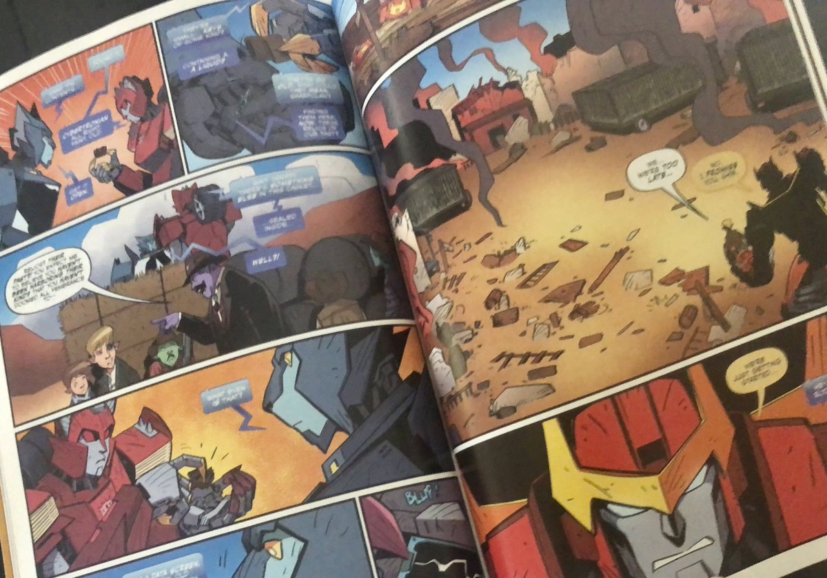 DoubleZCreative's tweet photo. It’s in! @TheBigBang_
Copies of our pal @NickRoche superb collected edition of #Transformers #LastBotStanding @IDWPublishing https://t.co/48Q82cihiL