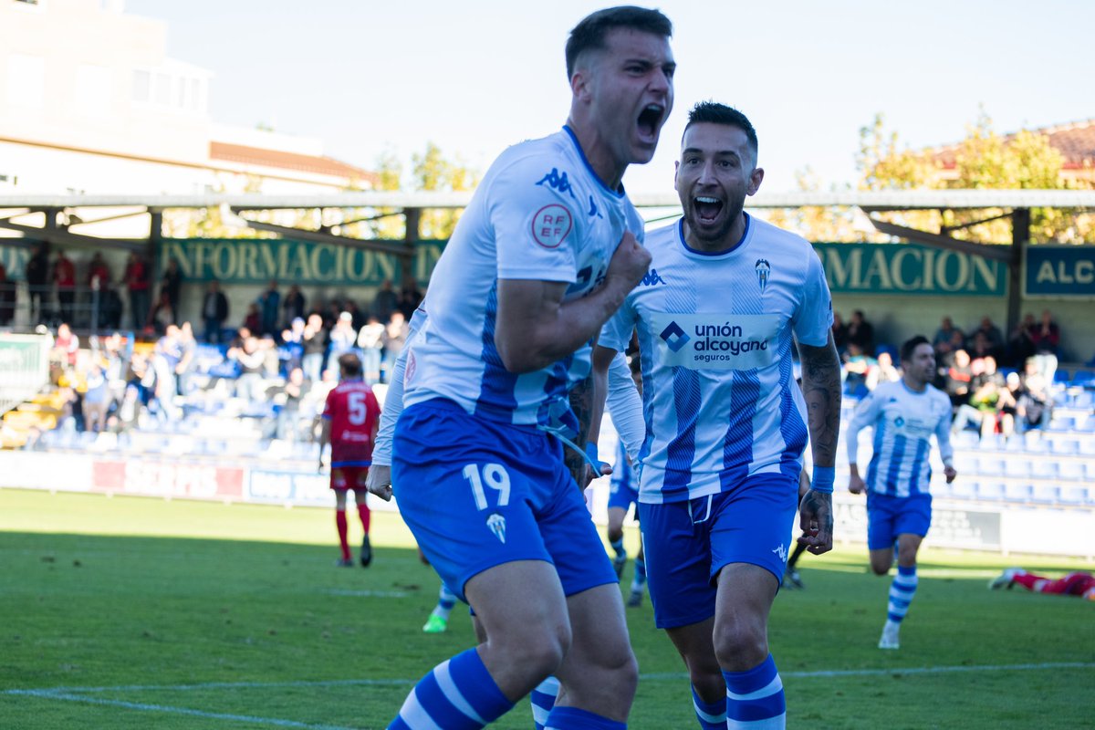 CD Alcoyano SAD (@cd_alcoyano) on Twitter photo El rugido de nuestro león que ya lleva 5 goles en liga🦁
🔜 <a href="/realmurciacfsad/">Real Murcia CF</a>
📸 <a href="/9silvia5/">Silvia Calatayud</a> El rugido de nuestro león que ya lleva 5 goles en liga🦁
🔜 <a href="/realmurciacfsad/">Real Murcia CF</a>
📸 <a href="/9silvia5/">Silvia Calatayud</a>