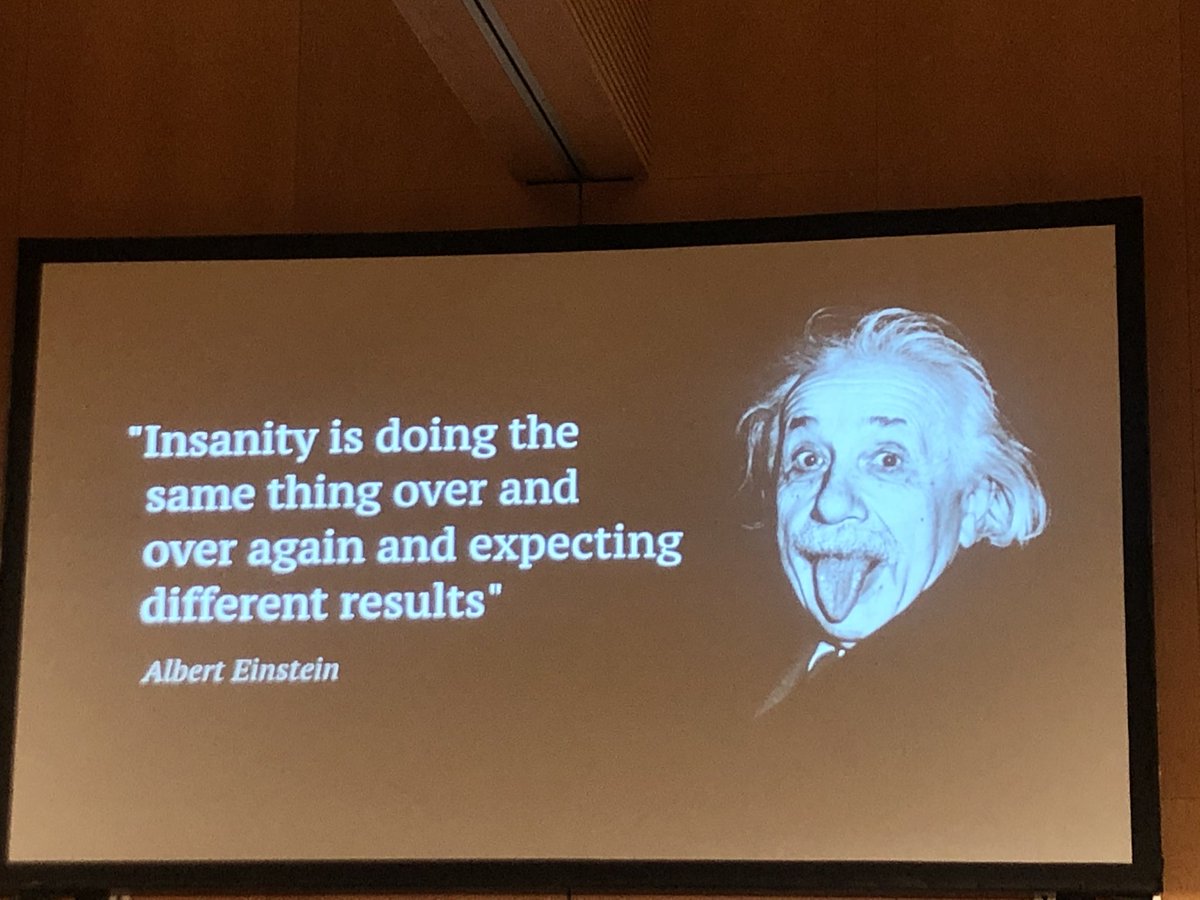 Tubulocentric's tweet photo. Wonderful lecture by Prof @aortznfr about new technologies in #nephrology. As always a great pleasure #PNU2022 @SENefrologia @senjoven @HDSEN2 @PNephrology @jmanriquees https://t.co/FjGyko5IOe