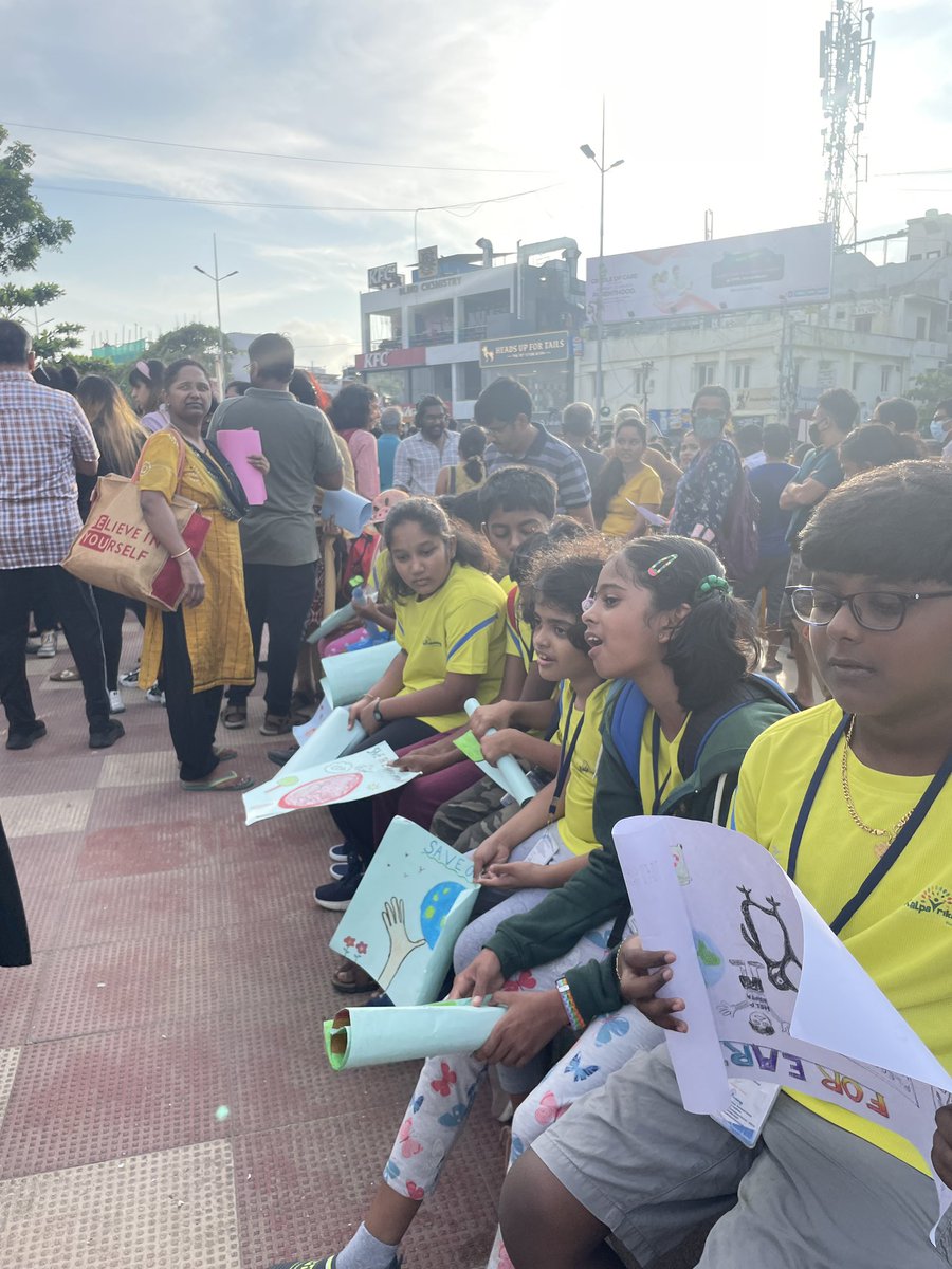 DhivCM's tweet photo. #ClimateRally The future generation is here!
Namma Chennai ; Namma Future. https://t.co/Ei9f0M3oJL