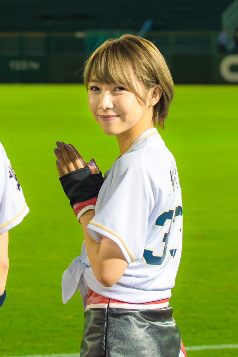 rainy_soul_7's tweet photo. みゆをちゃんと綺麗に撮りたいと思ってカメラを持ち始めた2018年
やっぱり引退は寂しいな
@MIYU_BsGirls
#オリックス #Bs2018 #BsGirls https://t.co/AP0kh1VLkj