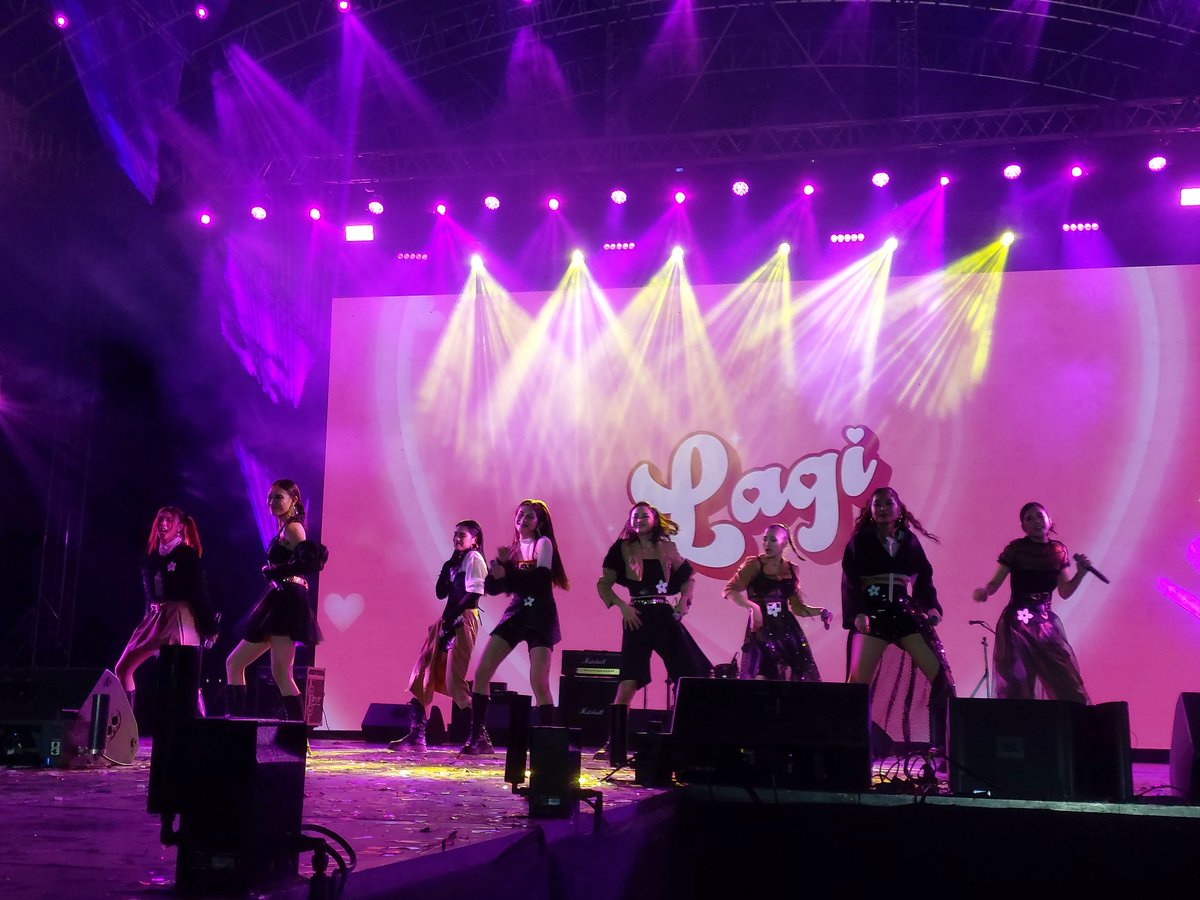 Special performance from BINI

#GPLC2022
#GPFestival2022
#GlobalPeace