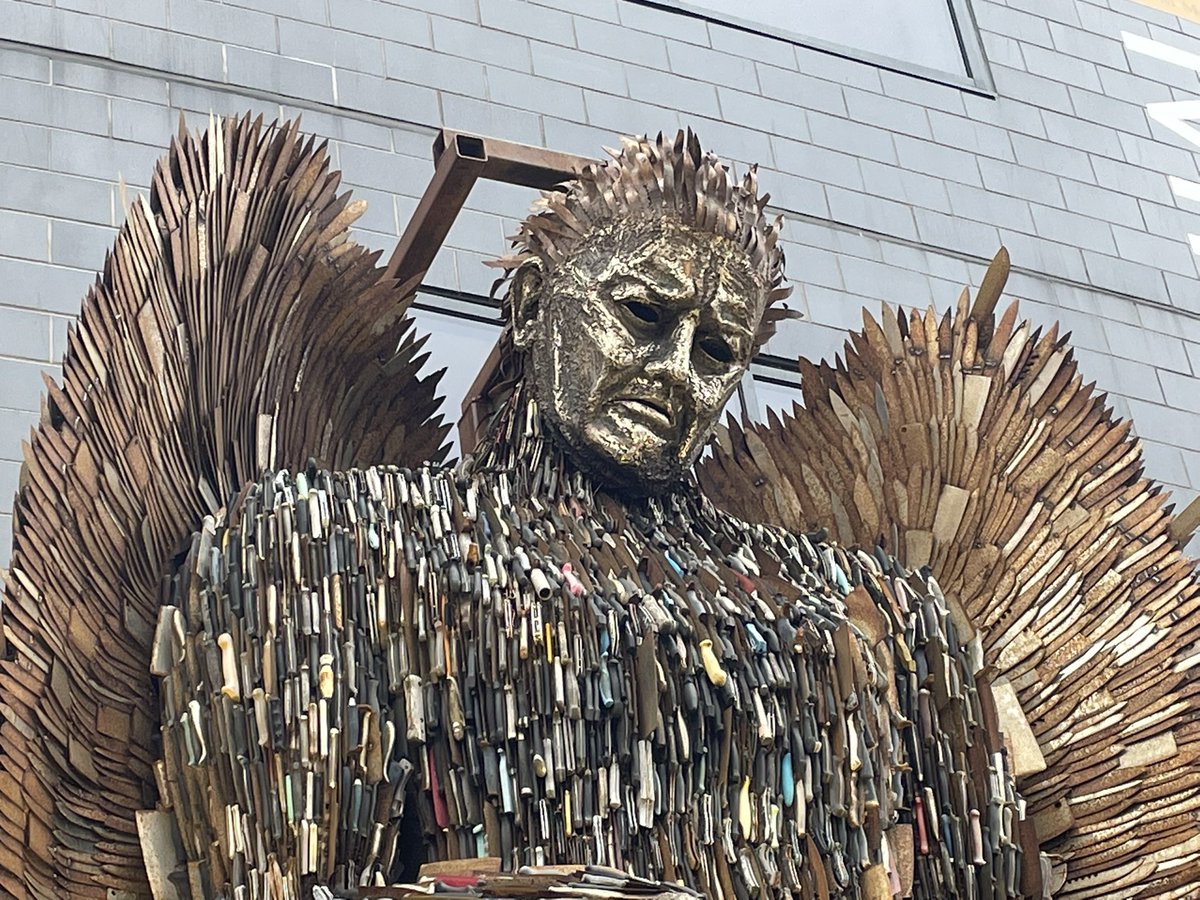 emily4MK's tweet photo. The Knife Angel has come to MK. It is a powerful piece of art and a symbol of the destruction on violence on lives and families. It is outside the @MKDonsFC for a month #loveMK #hateViolence https://t.co/gPaUsVPB7K