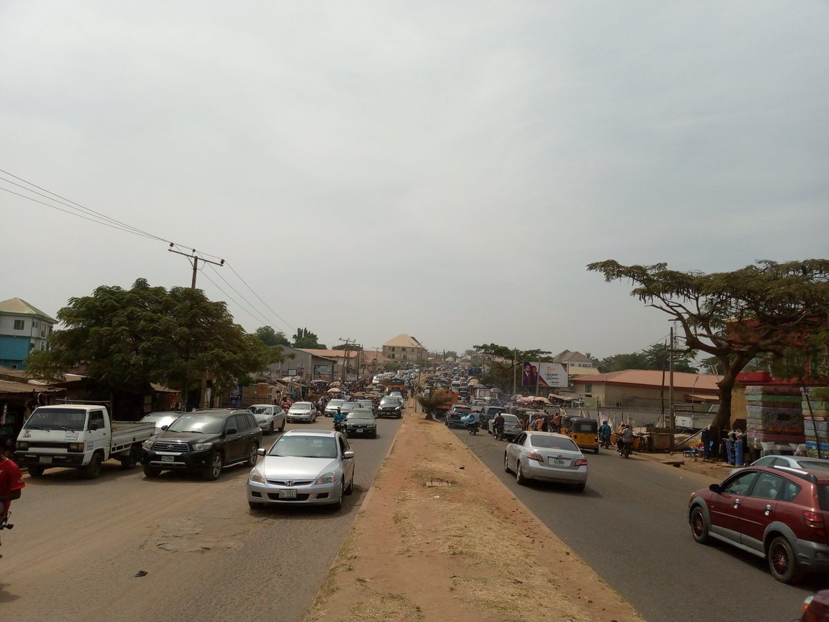 trafficbutter's tweet image. "@Austynzogs: 12h10: Jikwoyi-Karu Road, Nyanya Abuja #AbujaTraffic