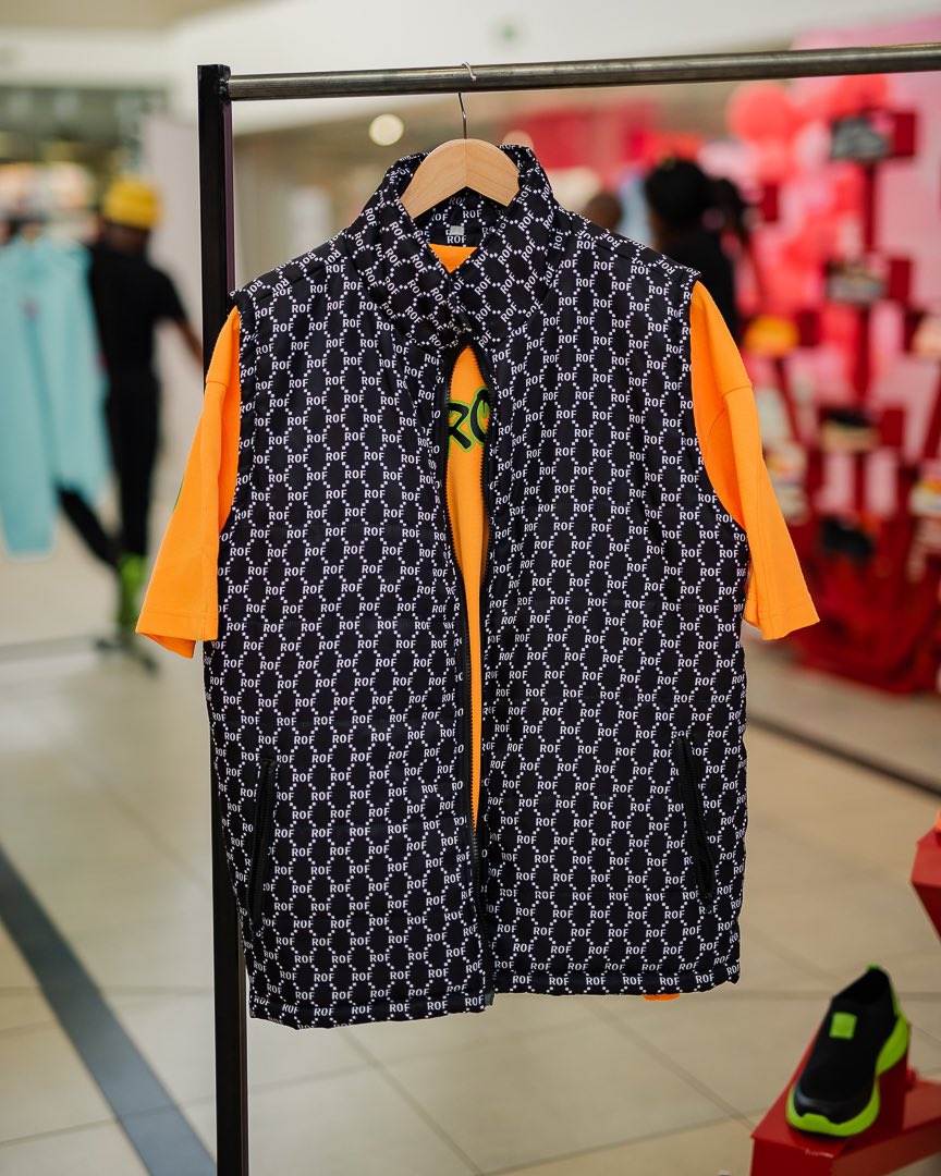 rootoffame's tweet photo. We are still at it. Come through and get your ROF Apparel before Fill Up. We are at Mahikeng Mall till 4pm
#ROFatFillUp https://t.co/z0uOcJ2qjQ