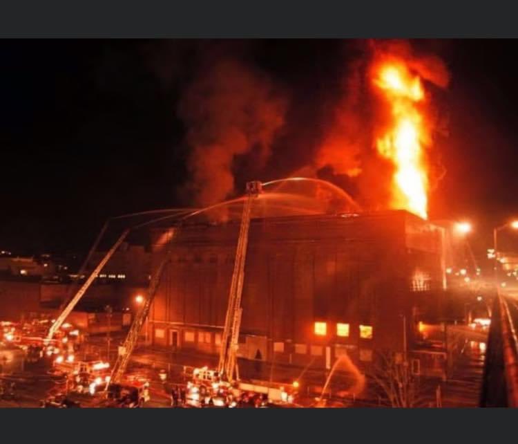 WorcesterFD1009's tweet image. Another year has passed, but the legacy our fallens brothers lives on. Please remember the Worcester 6 today. Paul Brotherton, Jerry Lucey, Tom Spencer, Tim Jackson, Jay Lyons, and Joe McGuirk made the ultimate sacrifice on Dec 3rd 1999, we never forget.

#WorcFFsL1009