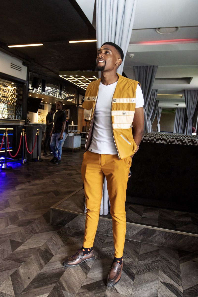 RTS_Fashion's tweet photo. #RunTheseStreets2022 #RunTheseStreets https://t.co/SdUtmxfWfN