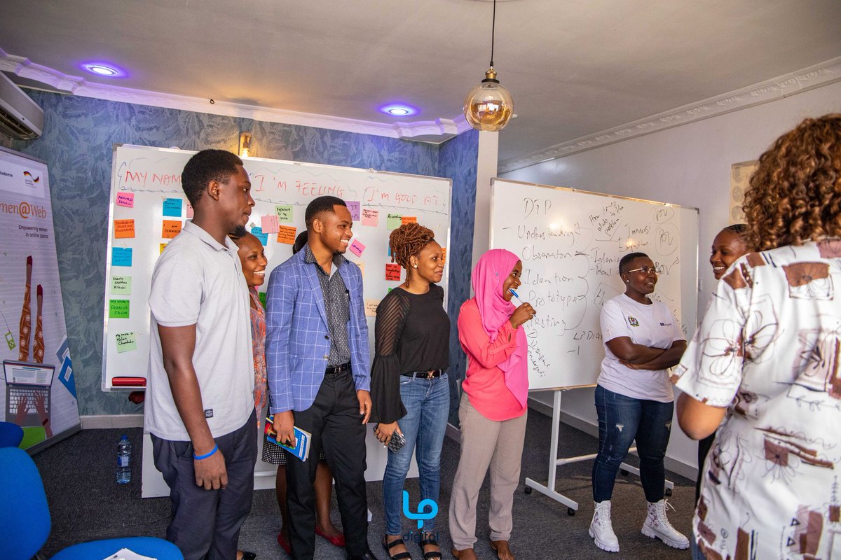 Two groups, same exercise, different outputs. 
 Why? Because youths are separate individuals with different needs. Creating a solution with one group of youths in mind will result in a not-so-practical solution.

#DesignThinking 
#SkillingTanzania 
#Dijito 
#SautiZao