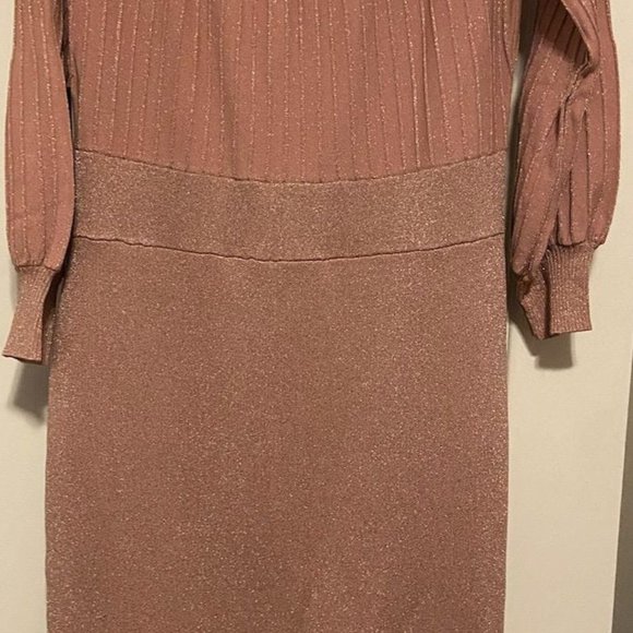 So good I had to share! Check out all the items I'm loving on <a href="/Poshmarkapp/">Poshmark</a> #poshmark #fashion #style #shopmycloset #fashionnova #newyorkcompany: posh.mk/f7q9QnQlsvb