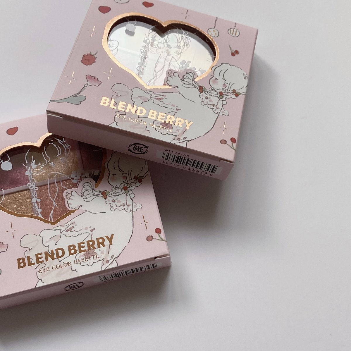 🍒おしらせ🍒
BLENDBERRY×Cahoのホリデー限定アイシャドウが12月12日から発売されます〜〜♡
全国の東急ハンズ、ロフト、PLAZAさん等に並びます!
ふんわりカラーでほんとにかわいい〜❕🎄🤍🤍
ご予約も受付中です〜〜❕🎁
🎀https://t.co/wIw4WyT92R 