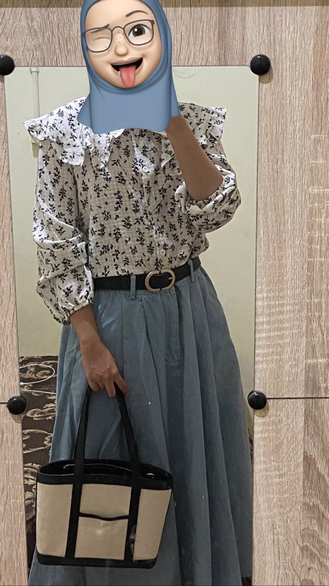 Blouse: realpict, lumayan trwang, g oversize, flowy cakep shope.ee/9K8VwCykGA
Rok: tebel, harus pake sabuk buat yg punya LP 60 an
shope.ee/4pg6ZxxXQw
Sabuk: bahan tebel shope.ee/AUKTKPApPe
Tas: muat bny bgt, bs jd slingbag &amp; totebag shope.ee/9zOCjVlfAQ