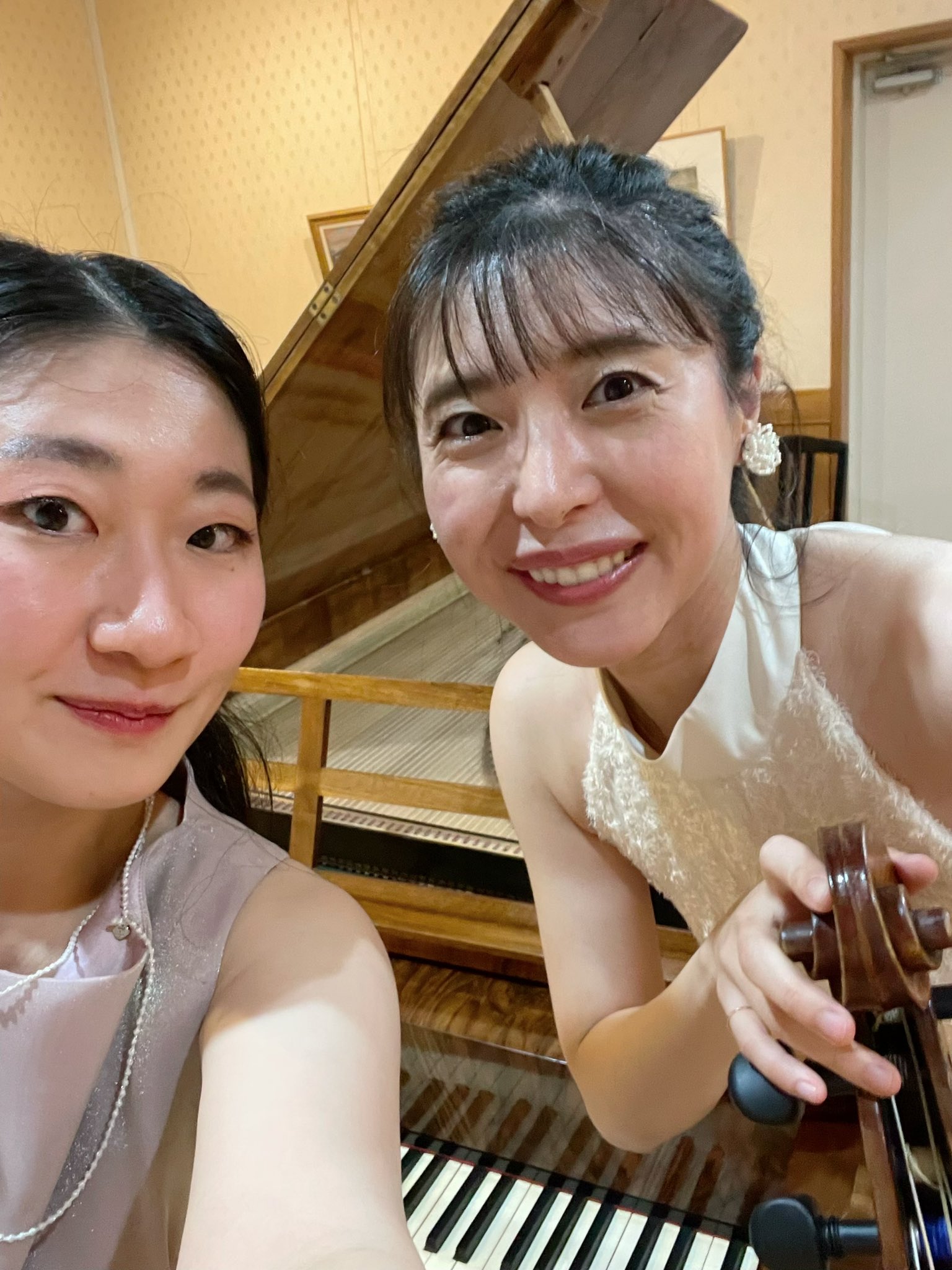 新倉瞳 Hitomi Niikura on X: 