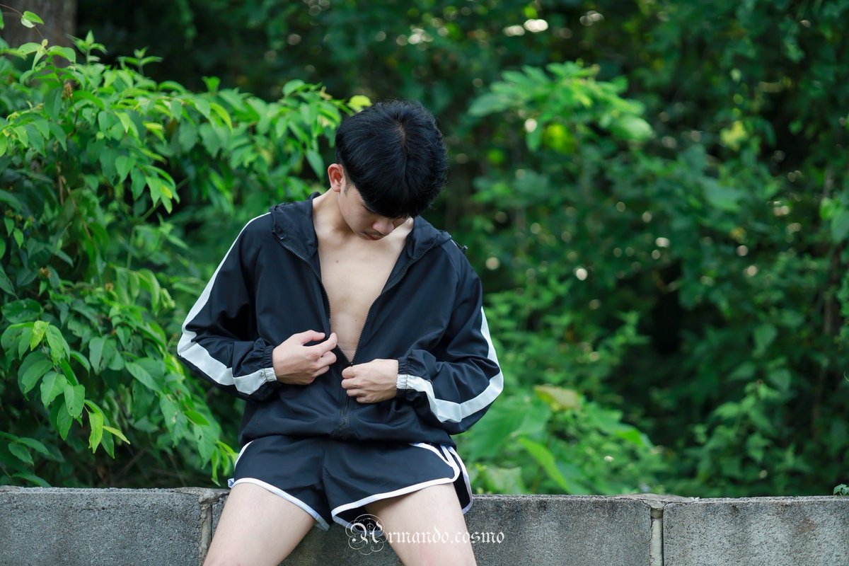 13Weerapat's tweet photo. ดึกมาก็เงี่ยน🥺 https://t.co/lHOONqf8zx