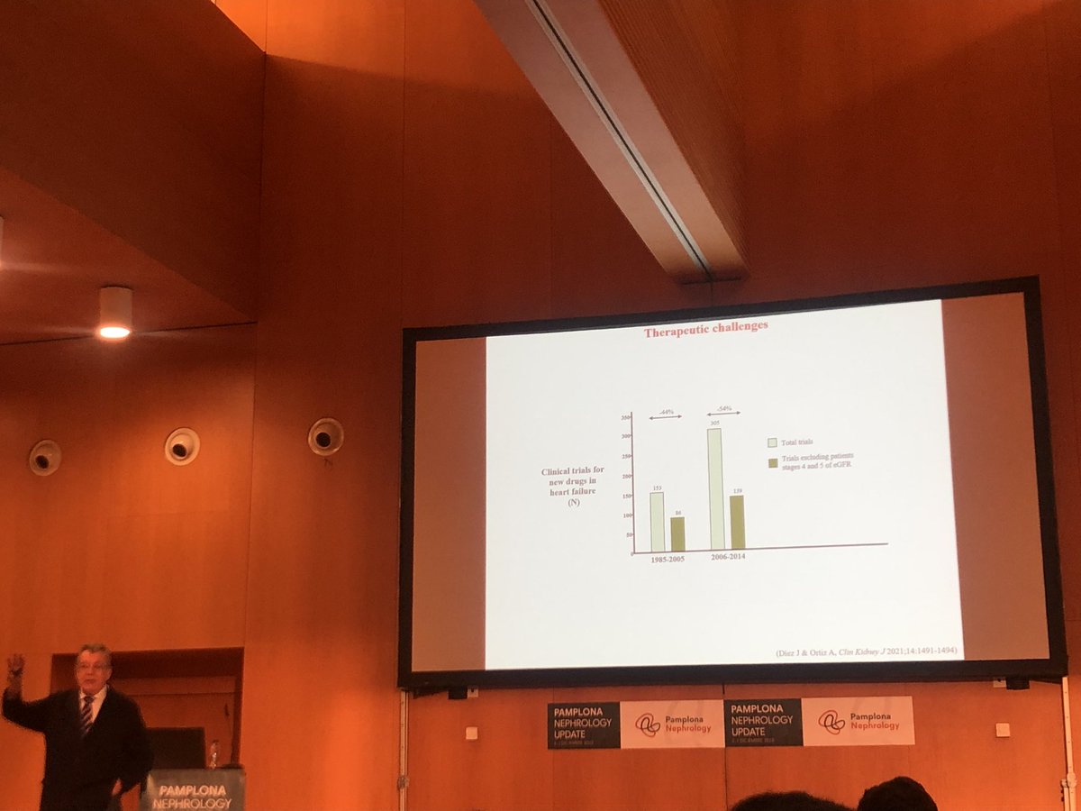 Tubulocentric's tweet photo. Wonderful lecture by Prof. Javier Diez about the urgen need for specific training in #CardioNephrology or #NephroCardiology #PNU2022 @SENefrologia @CardioRenalSEC @HDSEN2 @PNephrology @senjoven https://t.co/lYbIMUktoD