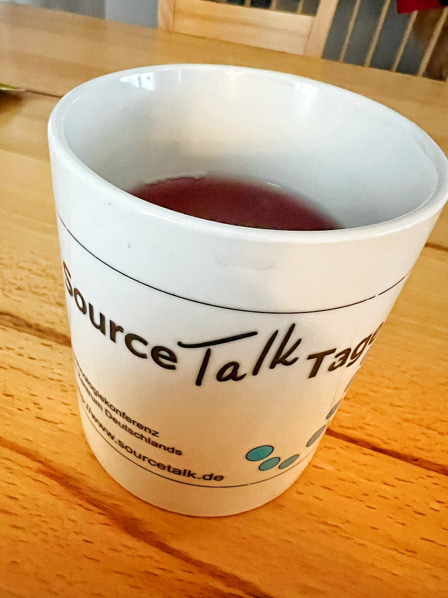 myfear's tweet image. Tea season is back. My all time favorite cup is the one from #jug Germany #sourcetalktage handed to me by @zahlenzauberer many many moons ago... #javausergroups #Java