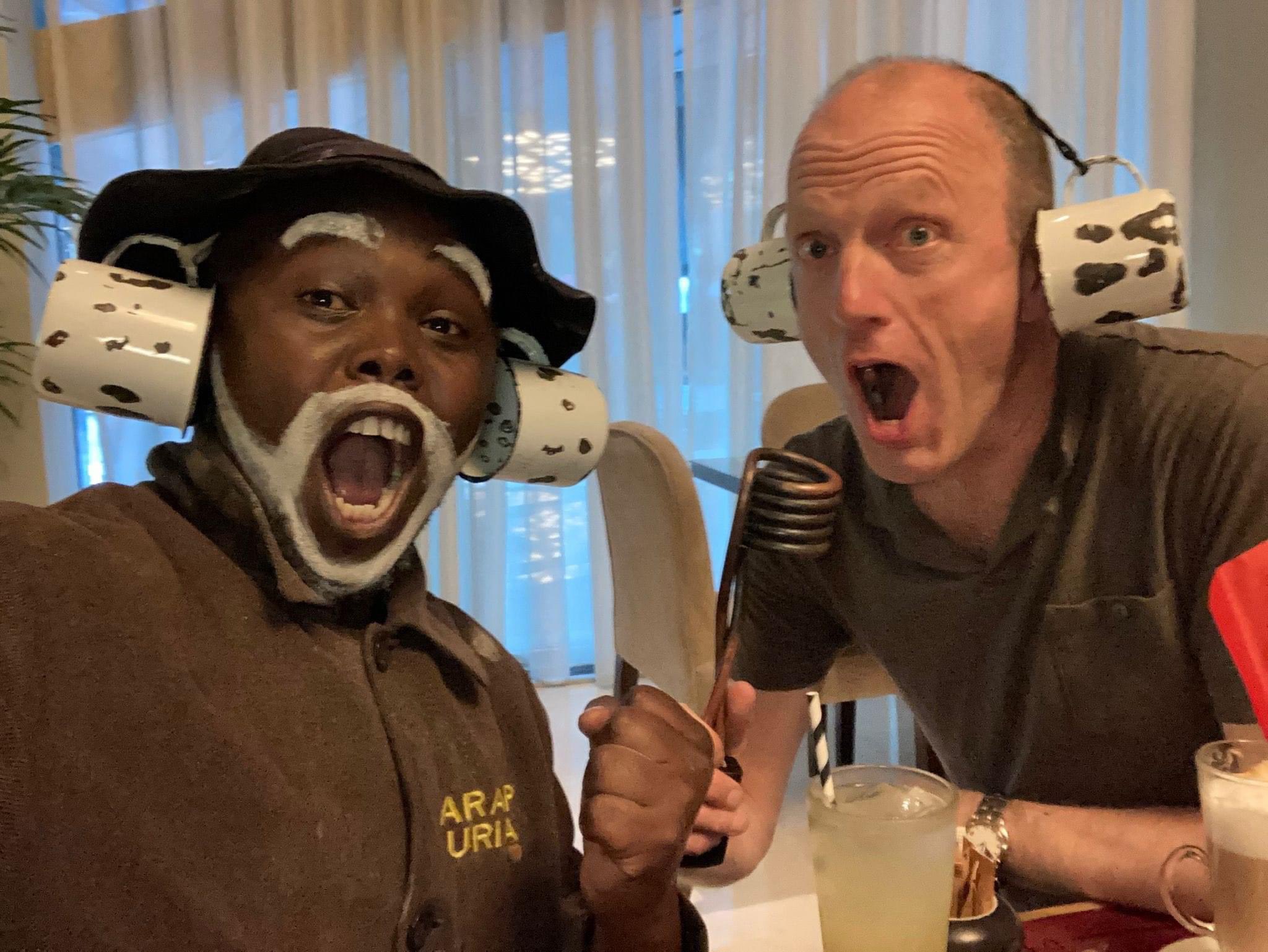 zimviral-on-twitter-he-finally-met-the-legend-peter-drury-in-qatar-at