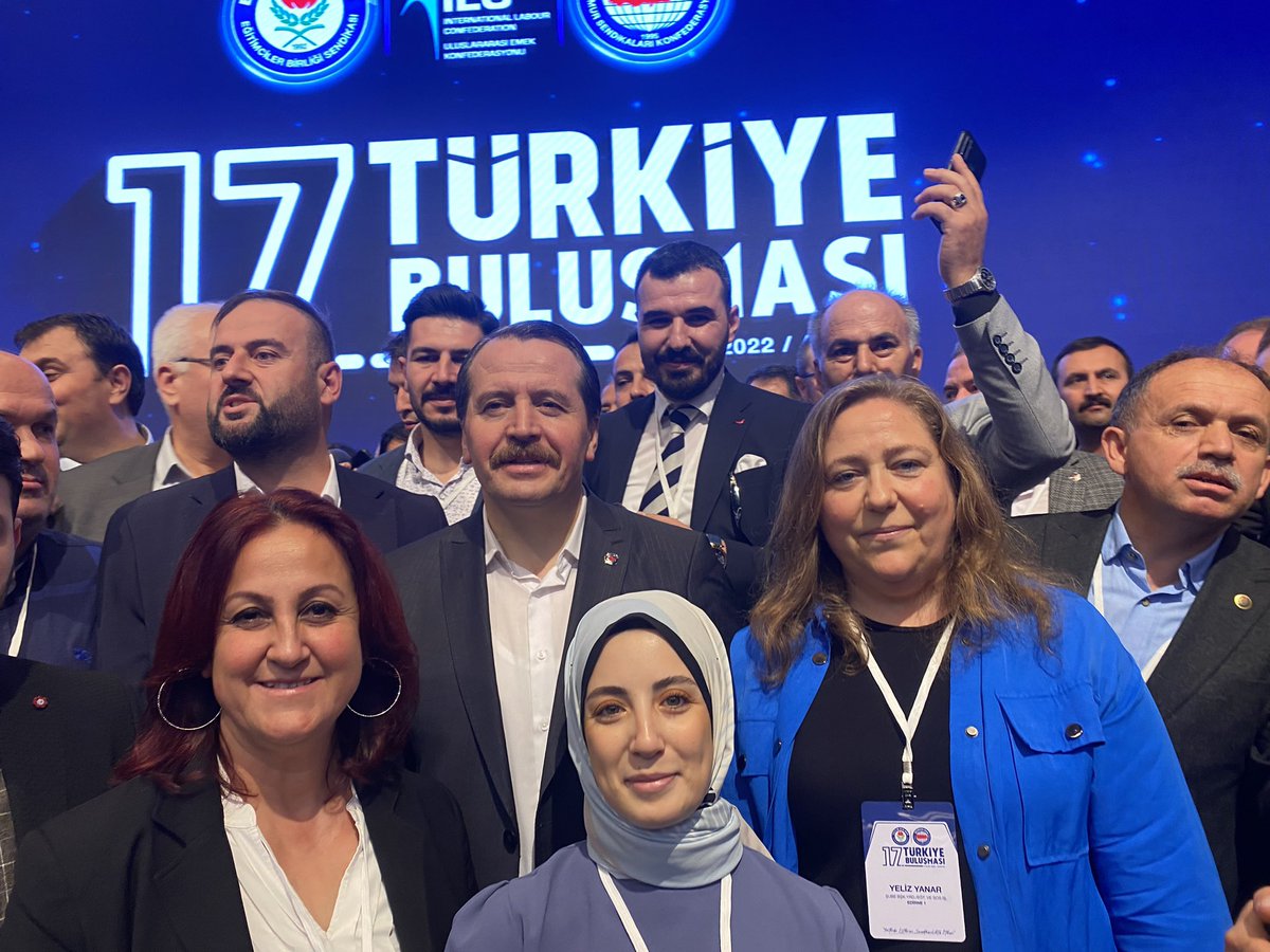 ebsedirne1kadin's tweet photo. Genel Başkanımız Ali Yalçın ile 17. Türkiye Buluşması’nda bir araya geldik. @_aliyalcin_ @EgitimBirSen @ebskadin @Sdka_Aydin https://t.co/XWcxvudJU4