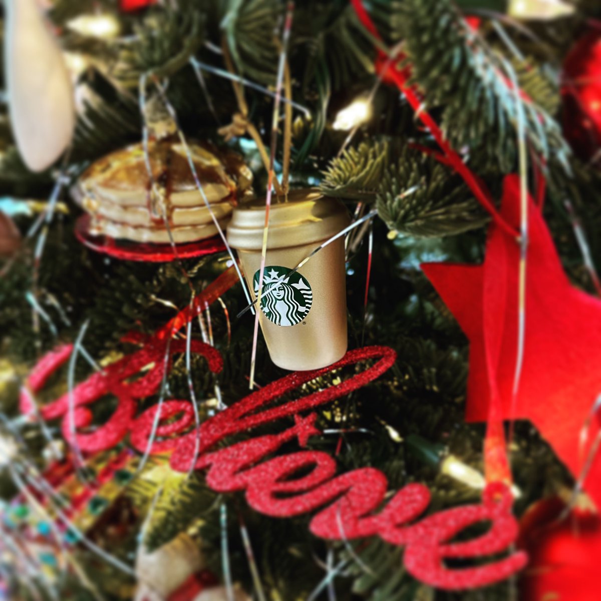 Can I get that to go? It’s a new @Starbucks #OrnamentOfTheDay! #PJHXmas