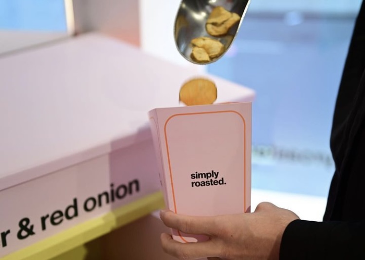 PR_Examples's tweet image. London’s first ever crisp pick ‘n’ mix pop up shop.

Great idea by #simplyroasted crisps