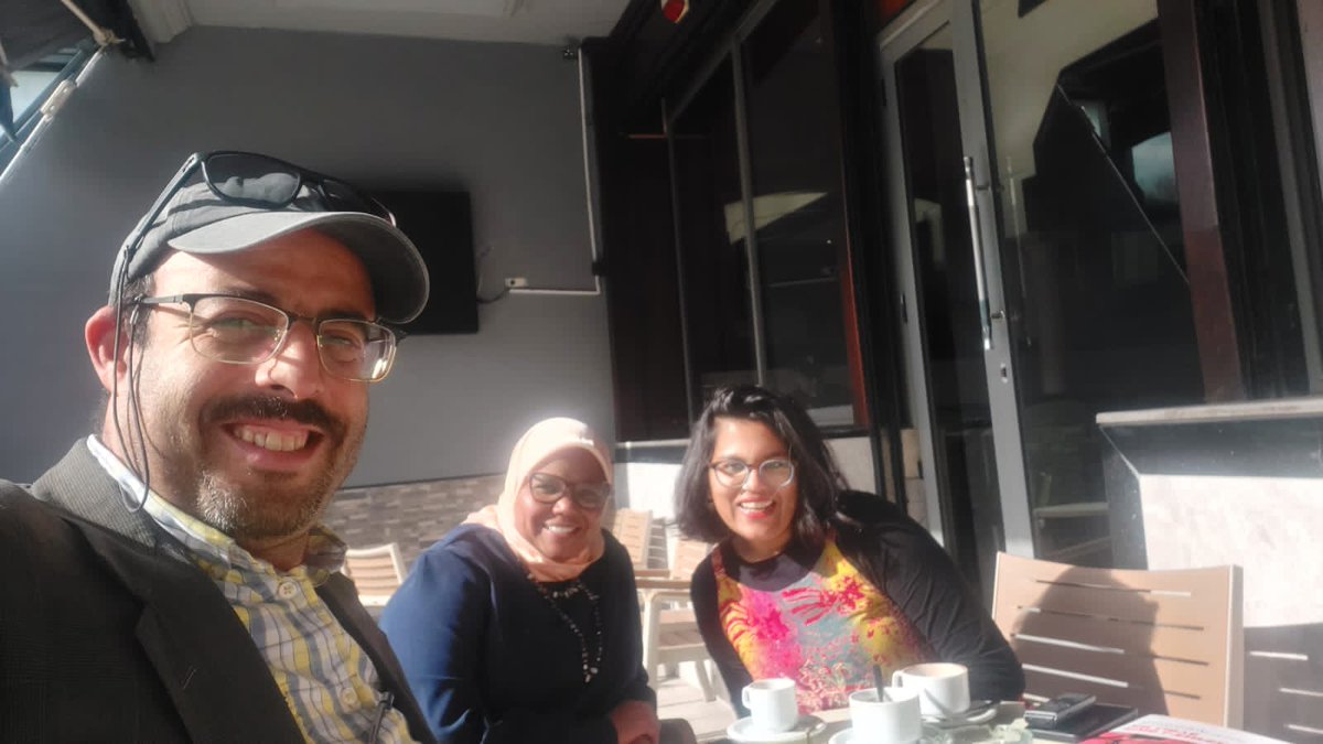 shreya_parikh's tweet image. This week, I had a pleasure speaking with fantastic @JamilaDebech (ex-MP, key Black Tunisian figure) and Mahmoud Rassaa (Municipality of Raoued)

We spoke about the racialisation of Sub Saharan migrants in Tunisia, and important work that municipalities are doing to help them!