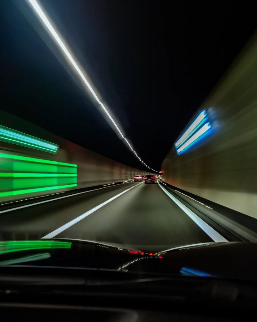 TomMcAdam's tweet photo. Switzerland roads = tunnels

#longexposure #mood #moodygrams #zurich #zurich_switzerland #zurich_insta #zurichtravels #topzurichphoto #zurichcity #visitzurich #zürich #zurich🇨🇭 #hellozurich  #zurichofficialch #switzerland #photooftheday #photography #ins… https://t.co/5EQYb23Clm https://t.co/bCe8oDkmr9