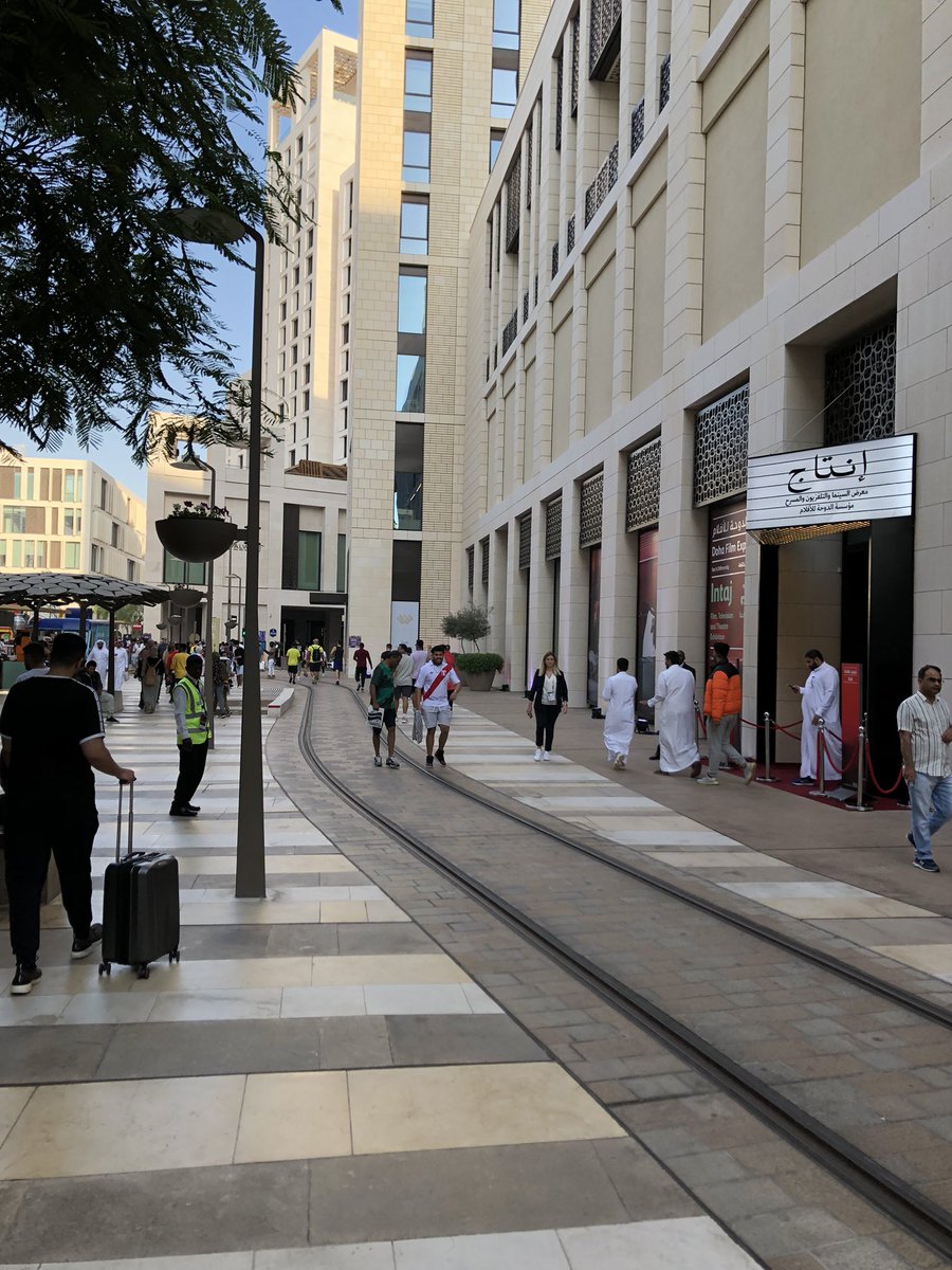 من زيارتي لحي مشيرب ..

اللي تحصل له الفرصه لا يفوتها.
للمعلومية الصور اخذتها بين الساعه ٢ و ٣ مساءً، ركزوا على كمية الظل !!