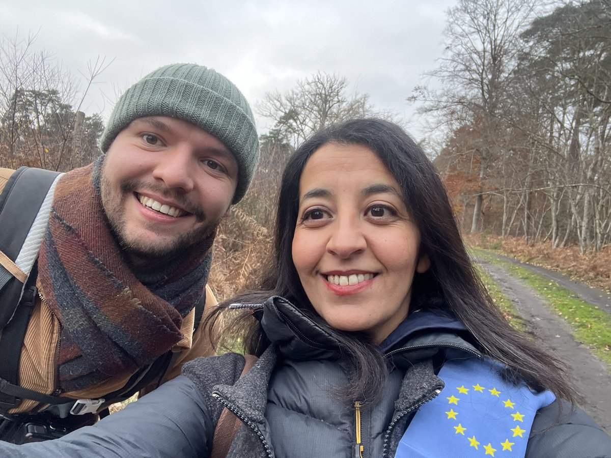 LoganBrague's tweet photo. En compagnie de @KarimaDelli sur l’action anti-chasse menée par les @EcologistesHDF 📯🦌

Plein soutien à @AvaCompiegne qui lutte chaque jour pour empêcher la torture des animaux de la forêt de #compiegne. 

#ChasseACourre https://t.co/tcTtLxEP3V