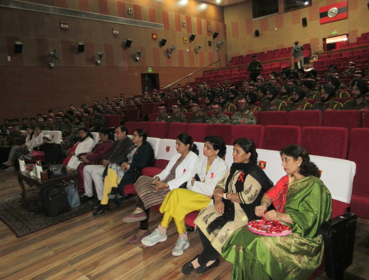 westerncomd_IA's tweet photo. On the occasion of #WorldAIDSDay 2022 Chandimandir Military Station conducted health awareness campaign for troops, families and children in collaboration with the #HaryanaStateAIDSControlSociety. Various activities is being planned during first week of Dec.
#PreventAIDS
@adgpi https://t.co/1J9zr3go2G