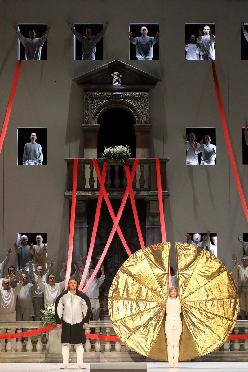 Toi, toi, toi allen Beteiligten an der Premiere von LOHENGRIN, hier an der <a href="/bay_staatsoper/">BayerischeStaatsoper</a> #BSOlohengrin