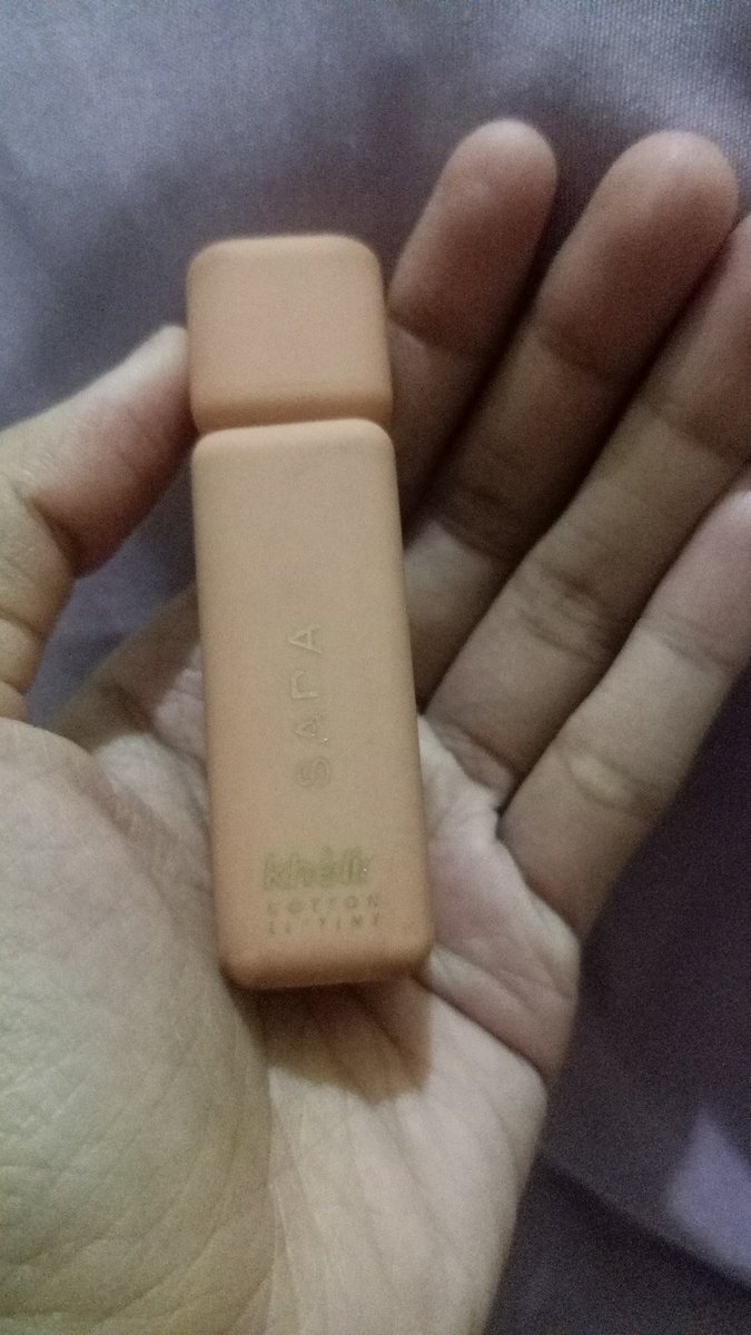 leherjerapah2's tweet photo. @ohmybeautybank Sadaaa enakeun dipake sih,ringan bgd&amp;wrnanya bagus, terus ada wangi yg manis dan gak ganggu sama sekali https://t.co/ajG2qU8W9s