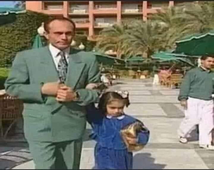 egymeme11's tweet photo. وانا ماشيه جمب اخويا اللي اصغر مني ب 4سنين https://t.co/c9douyQyDw