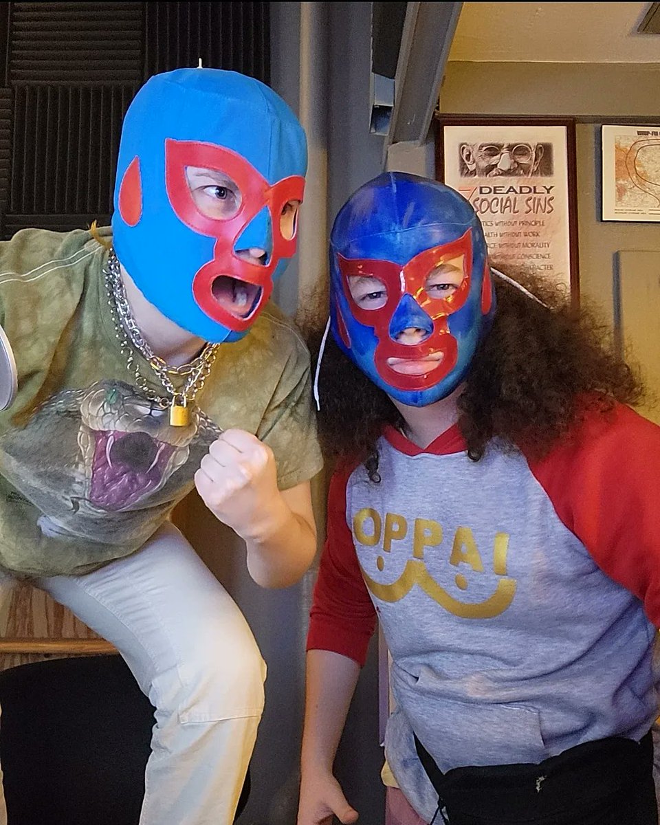 WIUPFM901's tweet photo. Friday DJs are a special sort πΊ
TUNE IN to The Fox Den with DJ Fox 1pm-3pm and The Soup with @flora_kelly_ 6pm-8pm every week!
#wiup #wiupfm #collegeradio https://t.co/dz6QuTAZro