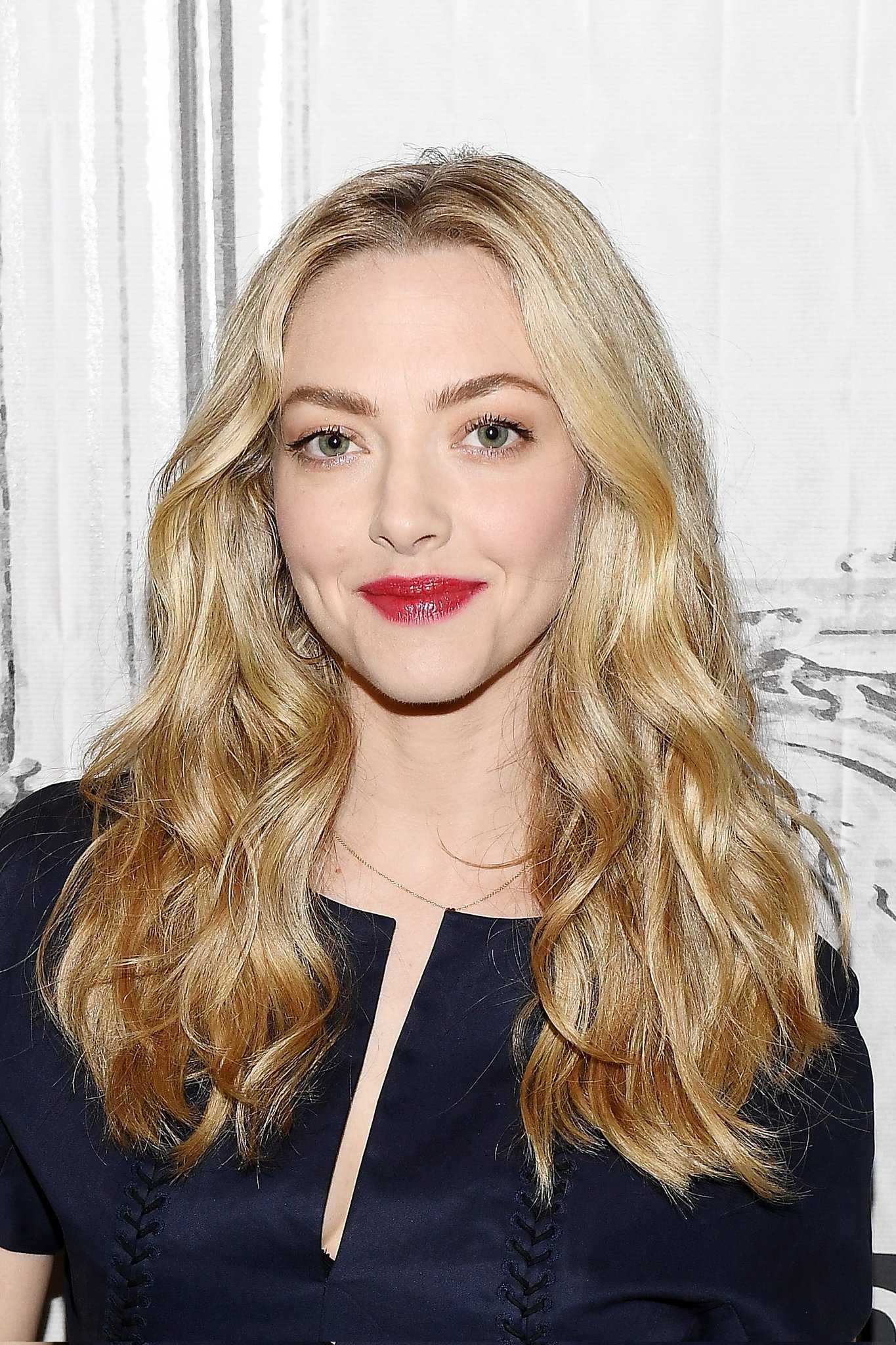 HAPPY 37TH BIRTHDAY AMANDA SEYFRIED 